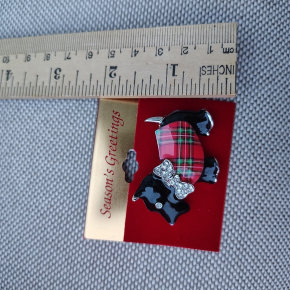 Plaid Scottie Dog Brooch with Rhinestone Bow - Picture 3 of 5